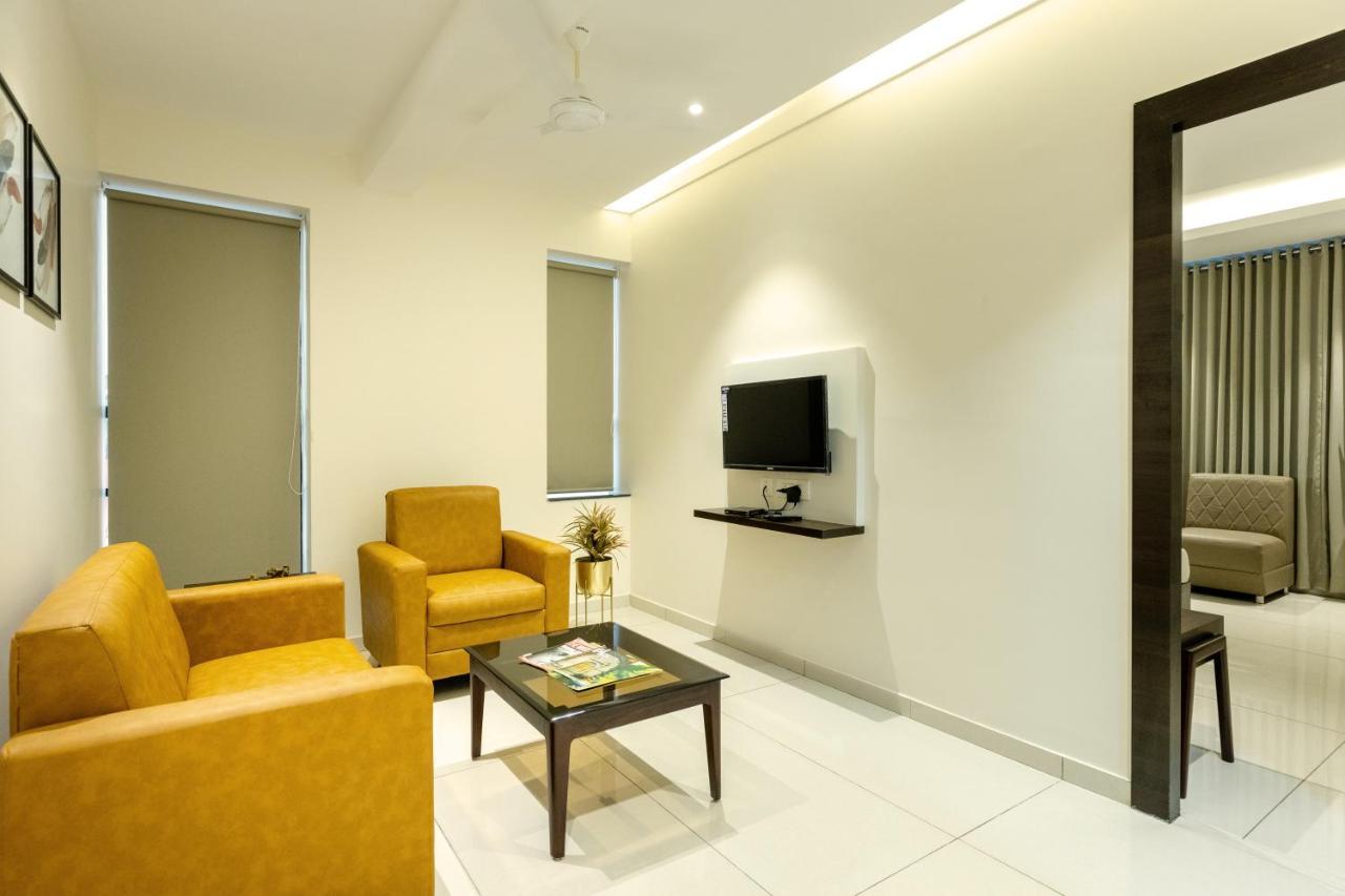 Hotel Paramount Suites & Service Apartments Mangalore Exterior foto