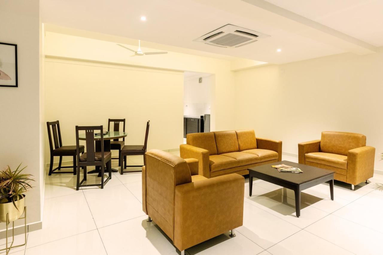 Hotel Paramount Suites & Service Apartments Mangalore Exterior foto